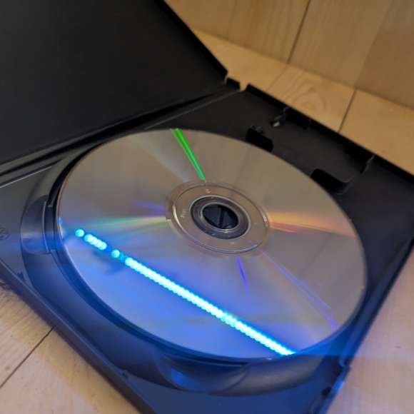 Sony 2 Grand Theft Auto: Vice City - Black Game Used - Picture 5 of 5